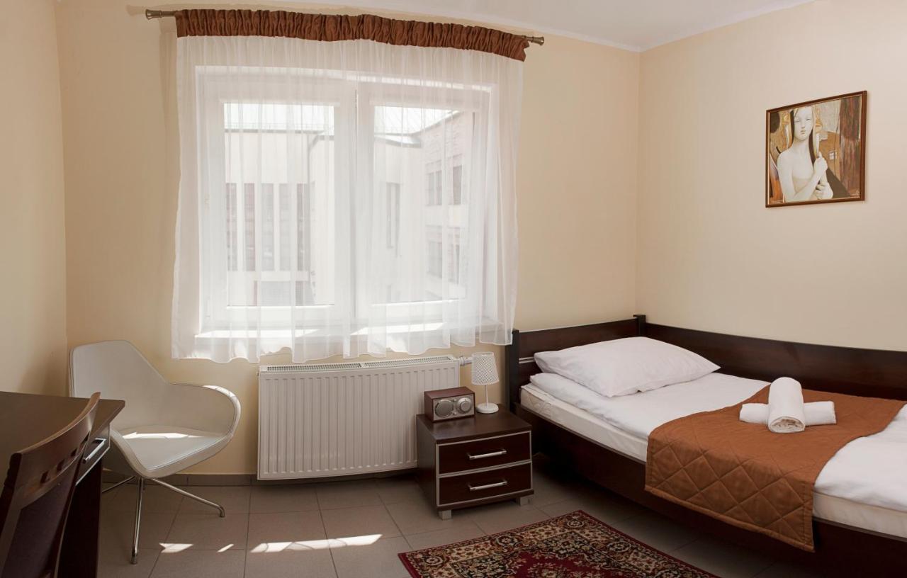 Da Massimiliano Aparthotel Вроцлав Екстериор снимка